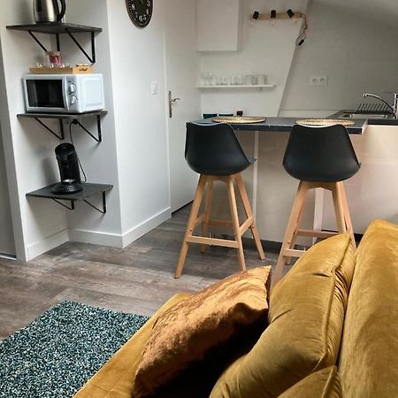 Studio Cocooning Et Refait A Neuf. Lyon 06 Exterior foto